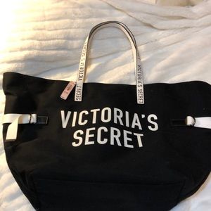 🖤VS black canvas tote🖤 👉🏻make offer!